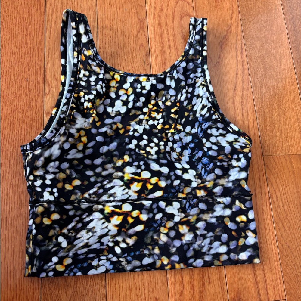 * | Lululemon | sports bra. Size 6.